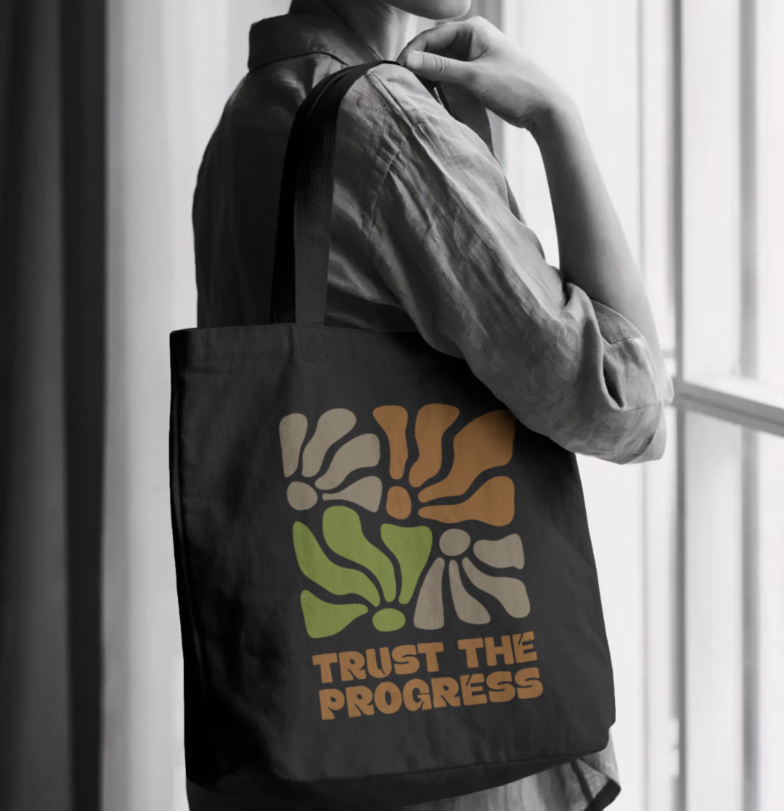 trust the progress (bag)